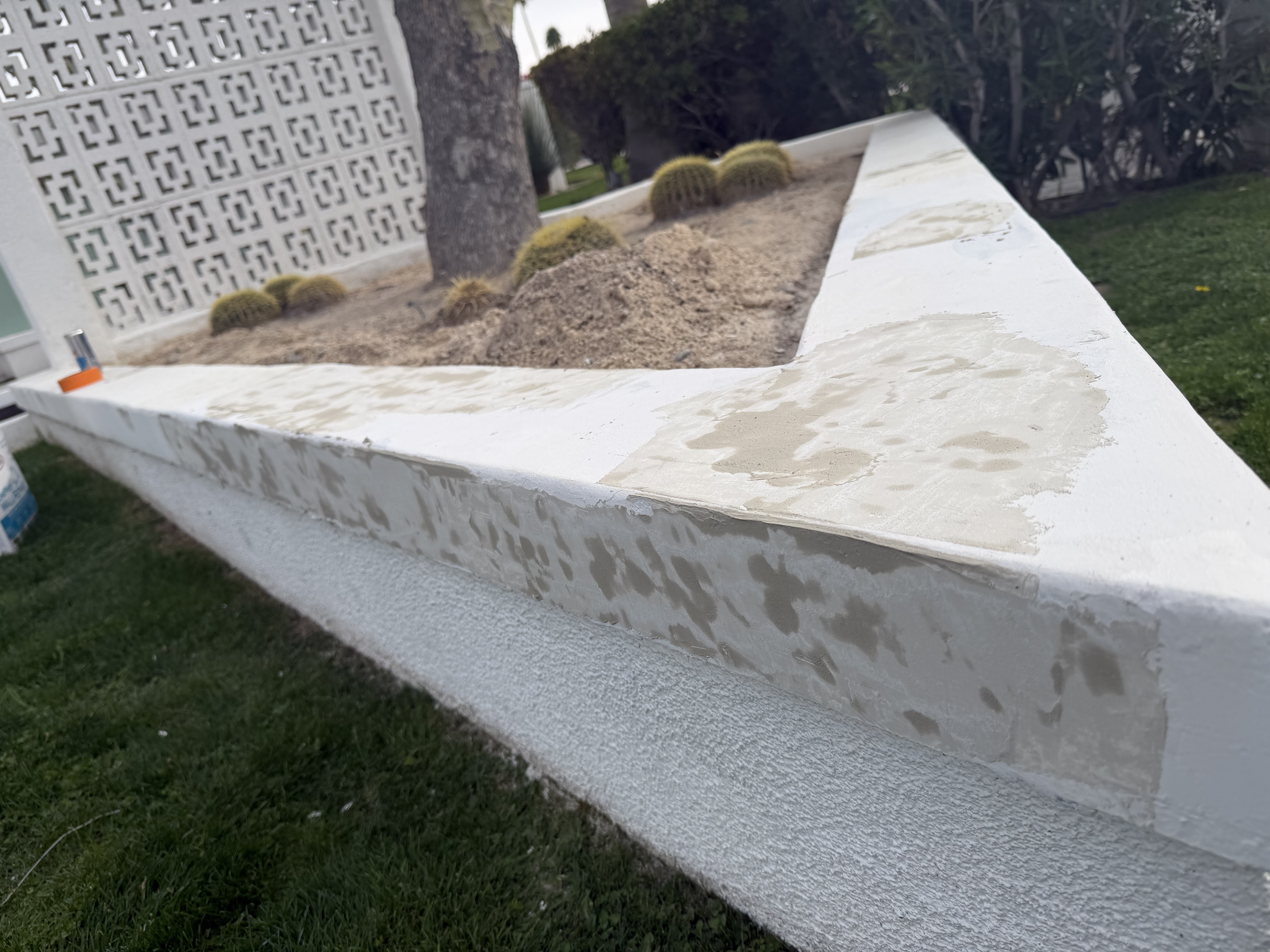 Planter before paint – IBR Saldana